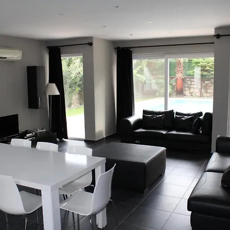 Ovacik 4 Bedroom Private